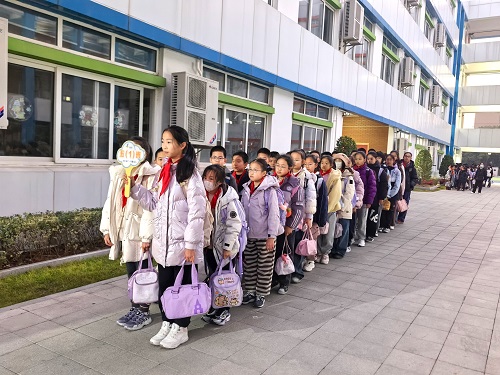 1d3476fbb8ff496789f6565394edac1f.jpg 1d3476fbb8ff496789f6565394edac1f.jpg