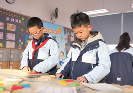 小科豆探索未来城：一场与智慧同行的成长之旅